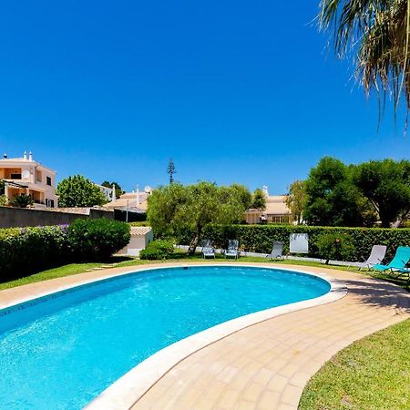 Small Villa 4Pax -Shared Pool @ Homesbyfc アルブフェイラ エクステリア 写真