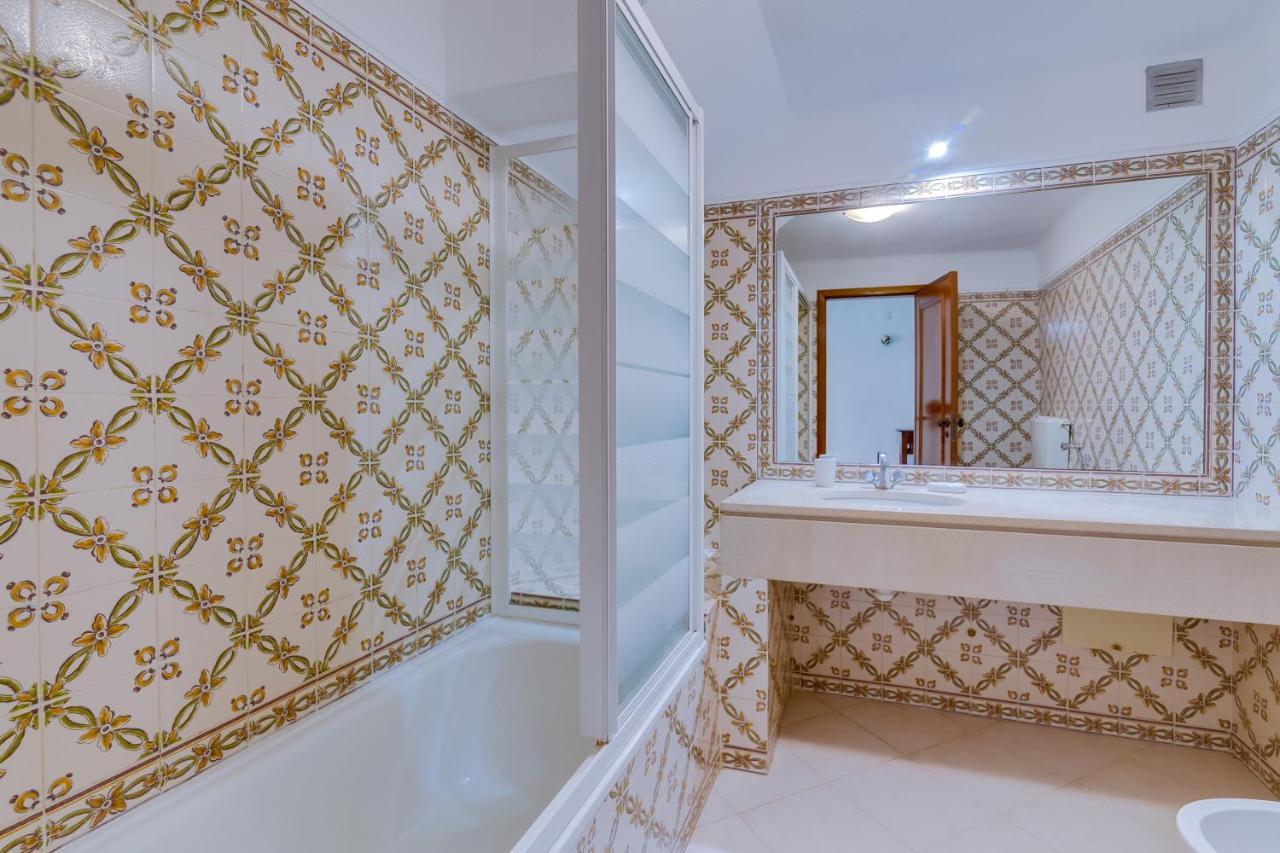 Small Villa 4Pax -Shared Pool @ Homesbyfc アルブフェイラ エクステリア 写真