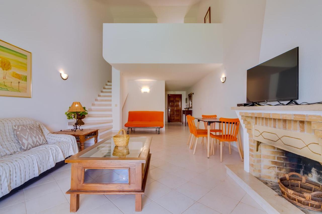 Small Villa 4Pax -Shared Pool @ Homesbyfc アルブフェイラ エクステリア 写真